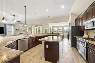 603 N Kansas Ave, League City, TX 77573 - Photo 8