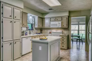 104 Machemehl Dr, Bellville, TX 77418 - Photo 10