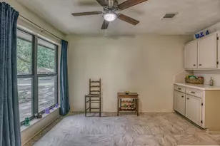 104 Machemehl Dr, Bellville, TX 77418 - Photo 14