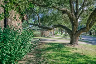 104 Machemehl Dr, Bellville, TX 77418 - Photo 22