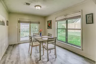 104 Machemehl Dr, Bellville, TX 77418 - Photo 16