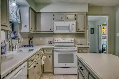 104 Machemehl Drive, Bellville, TX 77418 - Photo 14