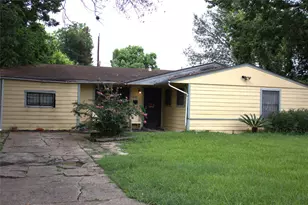 5417 Flamingo Dr, Houston, TX 77033 - Photo 1