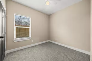 9923 Fillmore St, Houston, TX 77029 - Photo 10