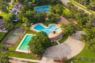 13934 Britoak Ln, Houston, TX 77079 - Photo 4
