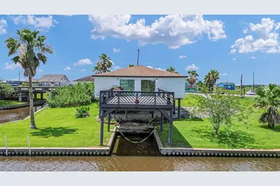 1571 Blue Water Drive, Freeport, TX 77541 - Photo 1