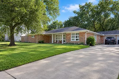 8426 Braes Boulevard, Houston, TX 77025 - Photo 1