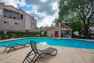 10855 Meadowglen Ln, Houston, TX 77042 - Photo 20