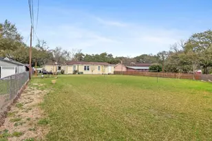 518 Sunny Ln, Wharton, TX 77488 - Photo 8