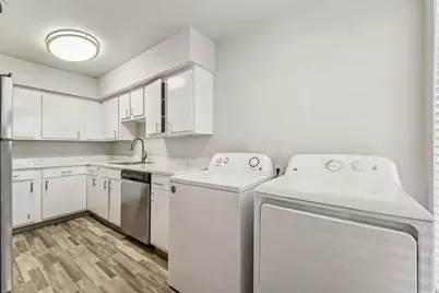 2815 Greenridge Drive #1-011, Houston, TX 77057 - Photo 18