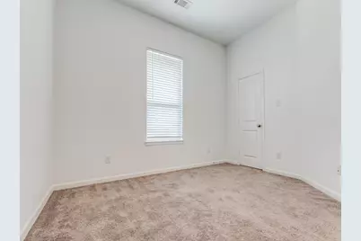 214 Fulton Station Drive, Houston, TX 77009 - Photo 12