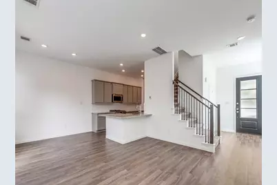 214 Fulton Station Drive, Houston, TX 77009 - Photo 6