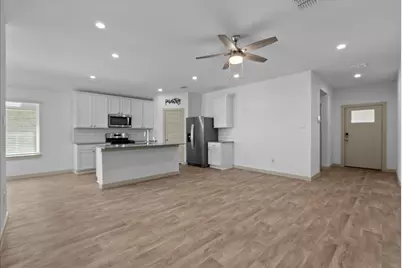 635 Hidden Brook Drive, Baytown, TX 77523 - Photo 8