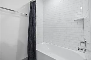 635 Hidden Brk Dr, Baytown, TX 77523 - Photo 16