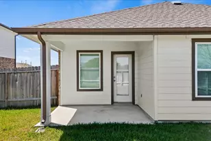 635 Hidden Brk Dr, Baytown, TX 77523 - Photo 32