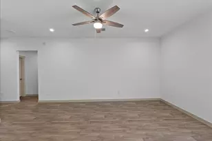 635 Hidden Brk Dr, Baytown, TX 77523 - Photo 24