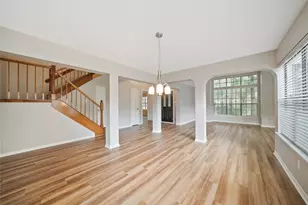 2402 Brookdale Dr, Houston, TX 77339 - Photo 2