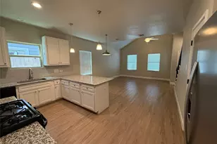 9720 Pelsey St, Houston, TX 77029 - Photo 2