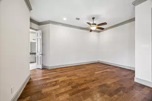 25 Club Oak Ct, Kingwood, TX 77339 - Photo 20