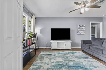 2001 5th Avenue N, Texas City, TX 77590 - Photo 4