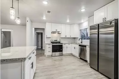 8618 Flossie Mae Street, Houston, TX 77029 - Photo 4