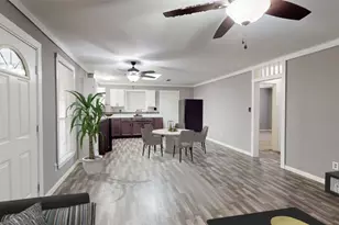 10983 Maywood St, Willis, TX 77318 - Photo 8