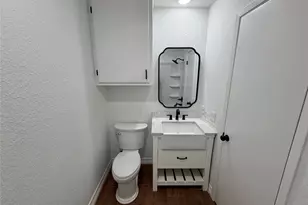 1017 Crossing Rd, Angleton, TX 77515 - Photo 22