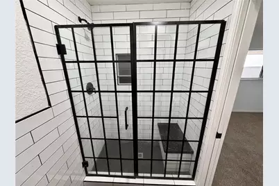 1017 Crossing Road, Angleton, TX 77515 - Photo 26