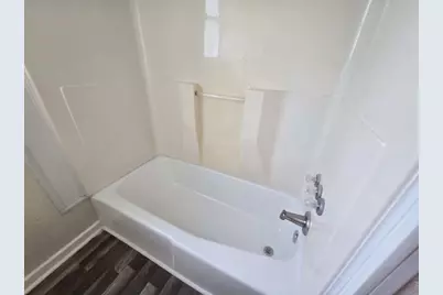 1300 Burbank Street, Baytown, TX 77520 - Photo 14