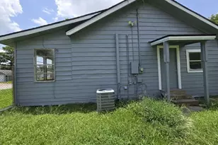 1300 Burbank St, Baytown, TX 77520 - Photo 18