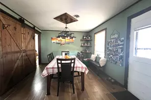 504 Henson St, El Campo, TX 77437 - Photo 6