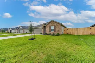 1406 Splashing Wave, Iowa Colony, TX 77583 - Photo 4