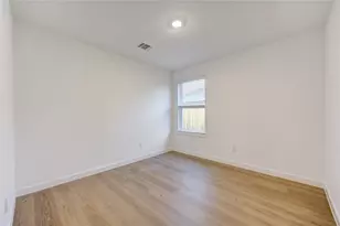 1406 Splashing Wave, Iowa Colony, TX 77583 - Photo 10