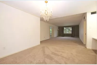 2600 Bellefontaine #D22, Houston, TX 77025 - Photo 10