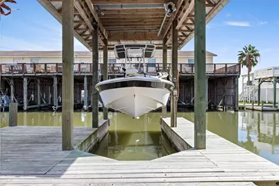 1202 N Redfish Street, Crystal Beach, TX 77650 - Photo 20
