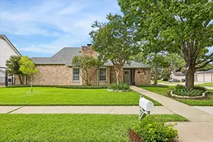 1902 Eagle Falls St, Houston, TX 77077 - Photo 2