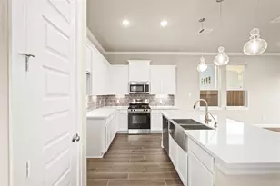 3102 La Rambla Dr, Houston, TX 77047 - Photo 4