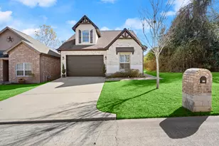 109 Harbour Town Cir, Conroe, TX 77356 - Photo 2