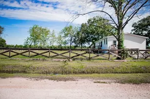 1566 County Rd 610, Dayton, TX 77535 - Photo 12