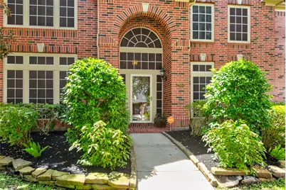 2804 Harvest Hill Drive, Friendswood, TX 77546 - Photo 4