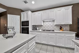 2804 Harvest Hill Dr, Friendswood, TX 77546 - Photo 16