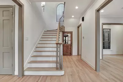 74 Briar Hollow Lane, Houston, TX 77027 - Photo 8