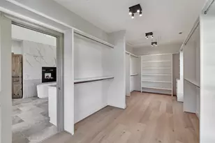 74 Briar Hollow Ln, Houston, TX 77027 - Photo 36