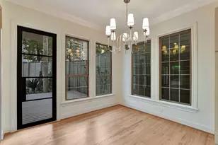 74 Briar Hollow Ln, Houston, TX 77027 - Photo 18