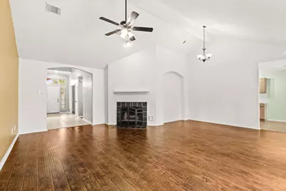 5013 Parkcrest Drive, La Porte, TX 77571 - Photo 10