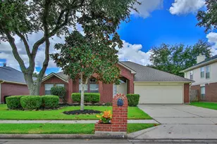 5013 Parkcrest Dr, La Porte, TX 77571 - Photo 2