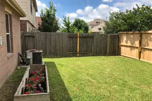 19615 Hollington Dr, Tomball, TX 77375 - Photo 14