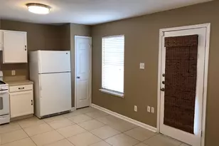 19615 Hollington Dr, Tomball, TX 77375 - Photo 10