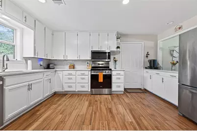 204 King Dr, Columbus, TX 78934 - Photo 12