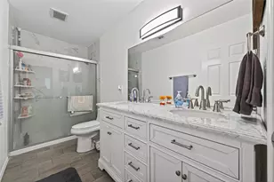 204 King Dr, Columbus, TX 78934 - Photo 18